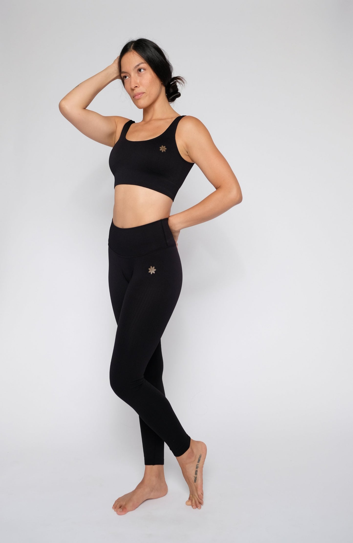 RECHARGE RIBBED SPORTS BRA